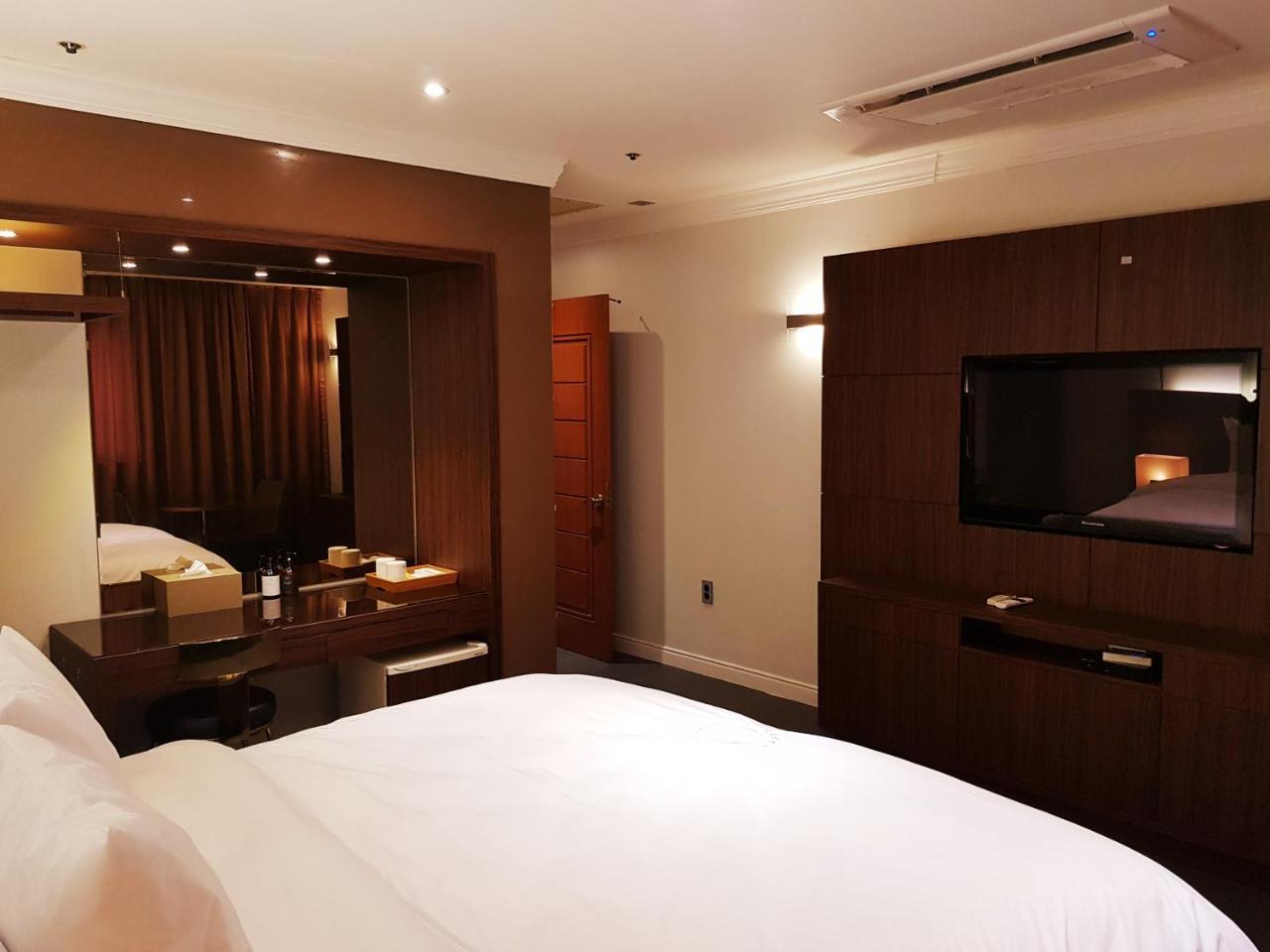 The California Hotel Seoul Gangnam Экстерьер фото